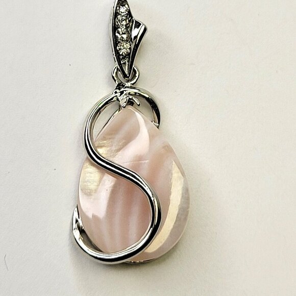 Rose Quartz Pendant with Rhinestone - Picture 5 of 13